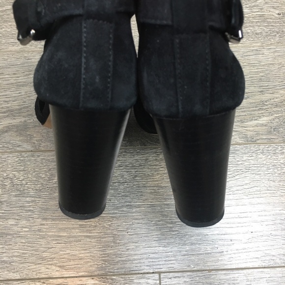 VINCE CAMUTO Black Leather Peep-Toe Booties 6 1/2 - Picture 3 of 10